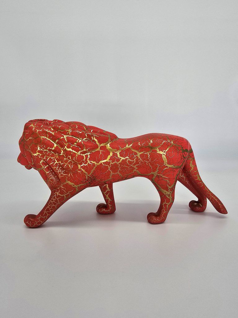 Cracked Lion – 30 cm