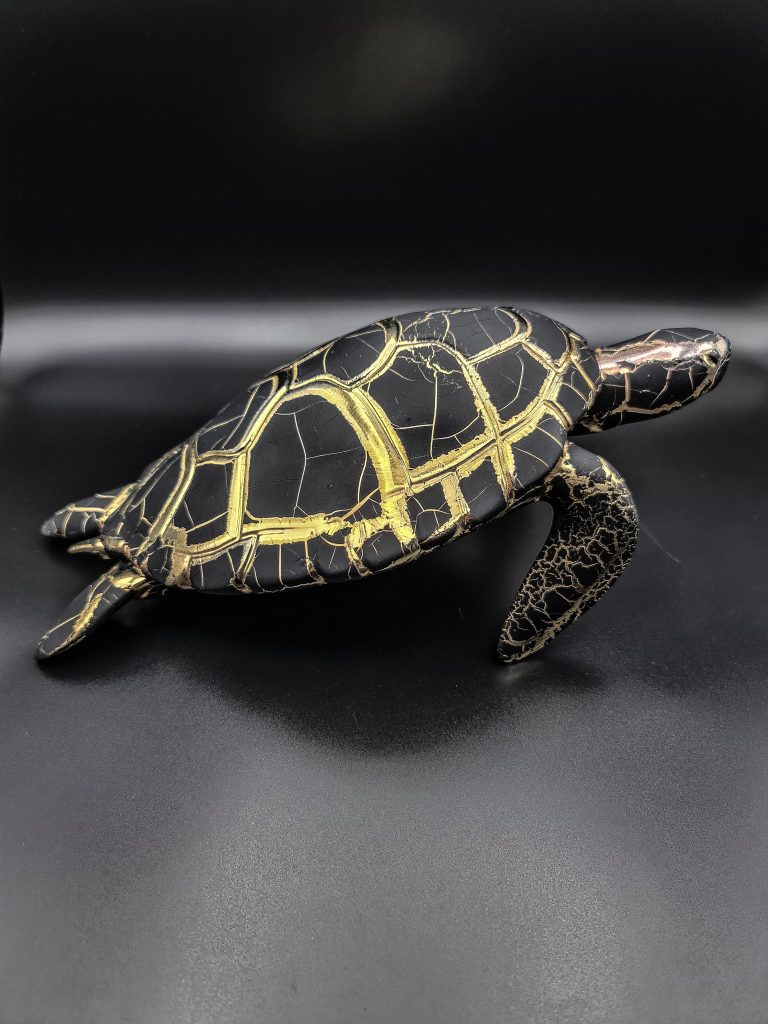 Cracked Sea turtle – 30 cm