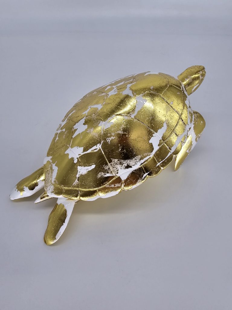 Sea turtle – White & gold leaf – 30 cm